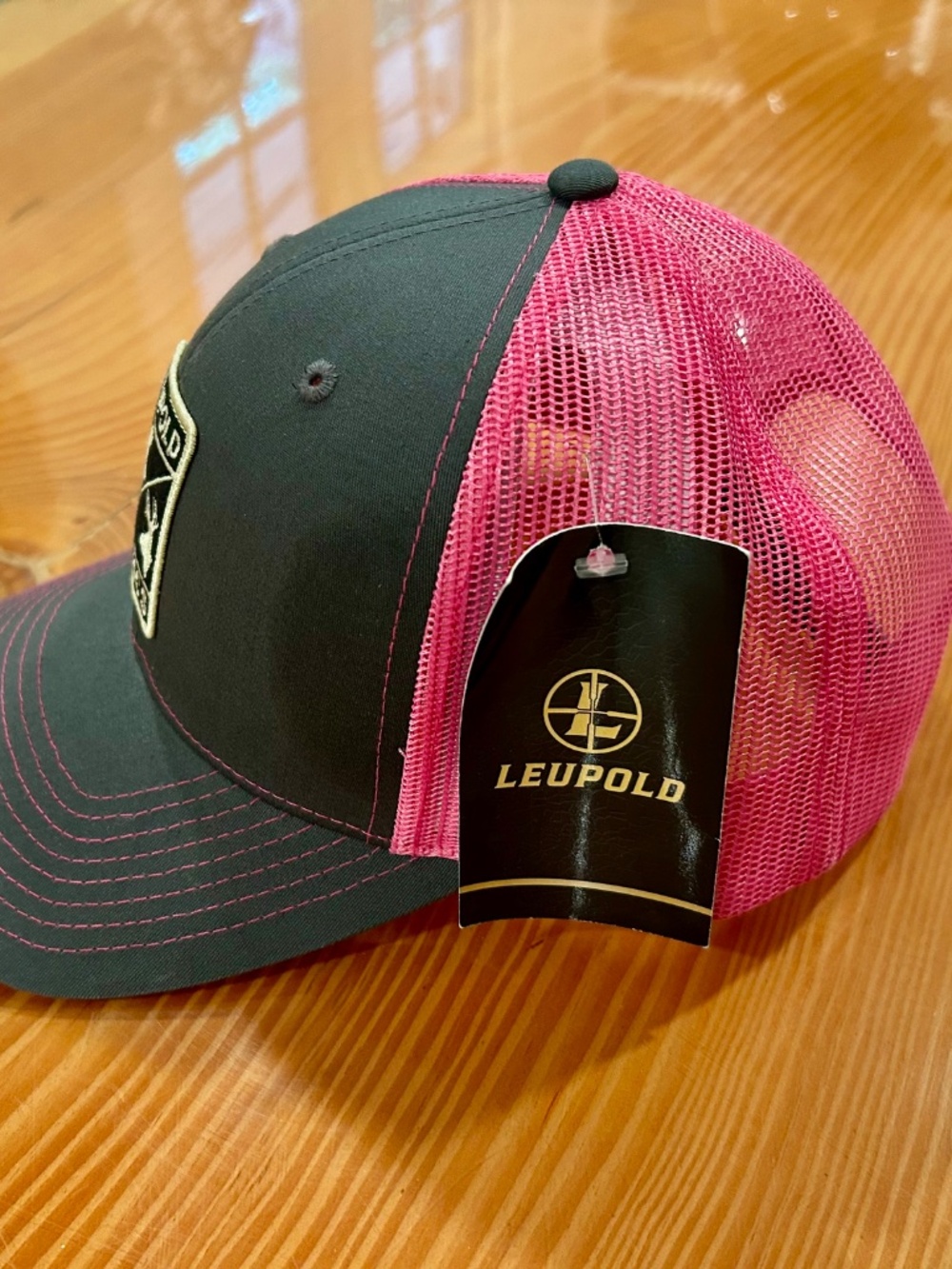 Leupold Optics Trucker Hat - NWT - Picture 6 of 7